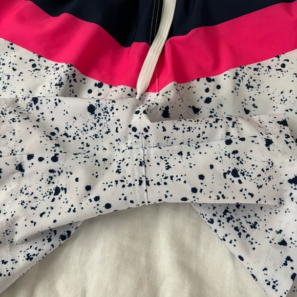 Chubbies XS The Aquatic Libations 5.5 inch Swim Shorts White Green Pink - Picture 4 of 6